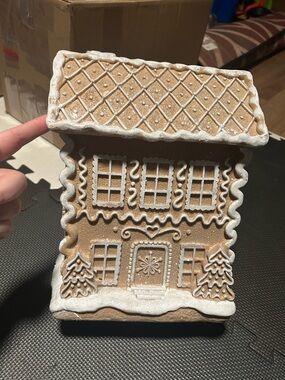Large sparkly gingerbread house